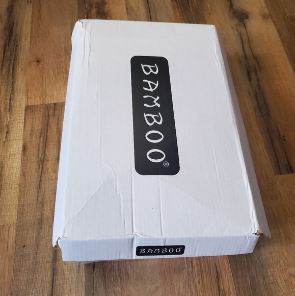 HP🎉NIB Bamboo Cozy Slippers Mauve - Picture 10 of 10